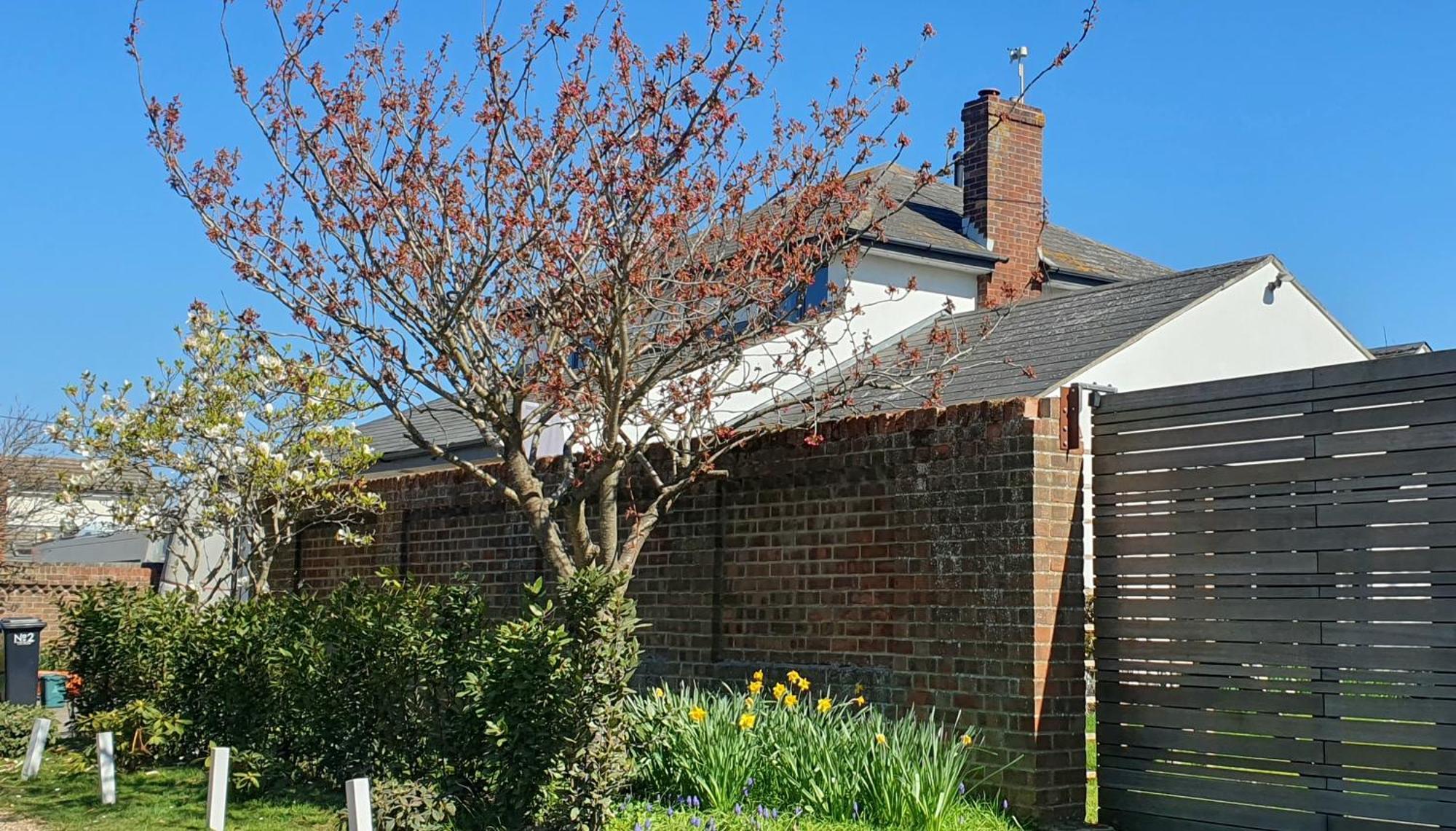Villa Island Retreat With Hottub West Mersea Exterior foto